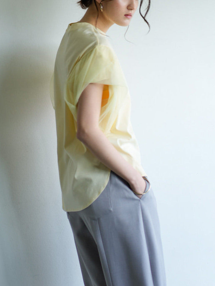Mesh twist sleeve pullover