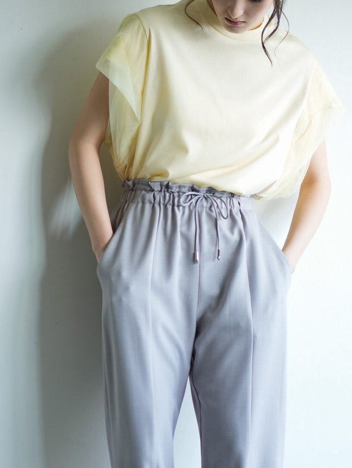 Mesh twist sleeve pullover