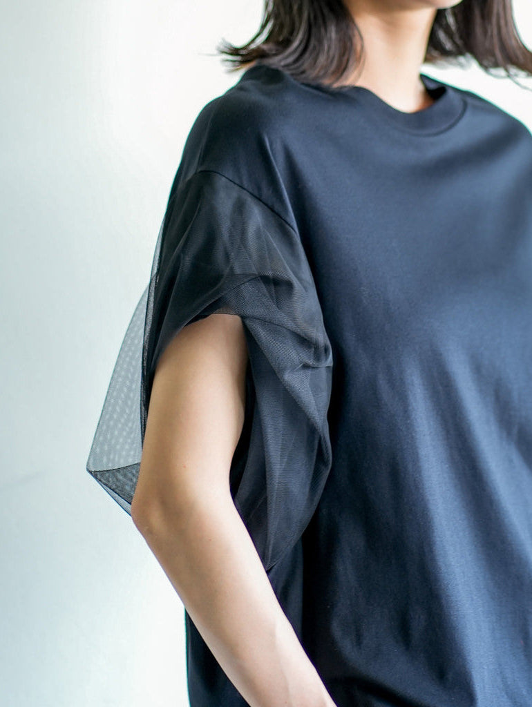 Mesh twist sleeve pullover