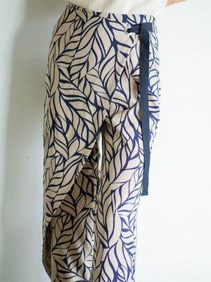 Botanical pattern wrap pants