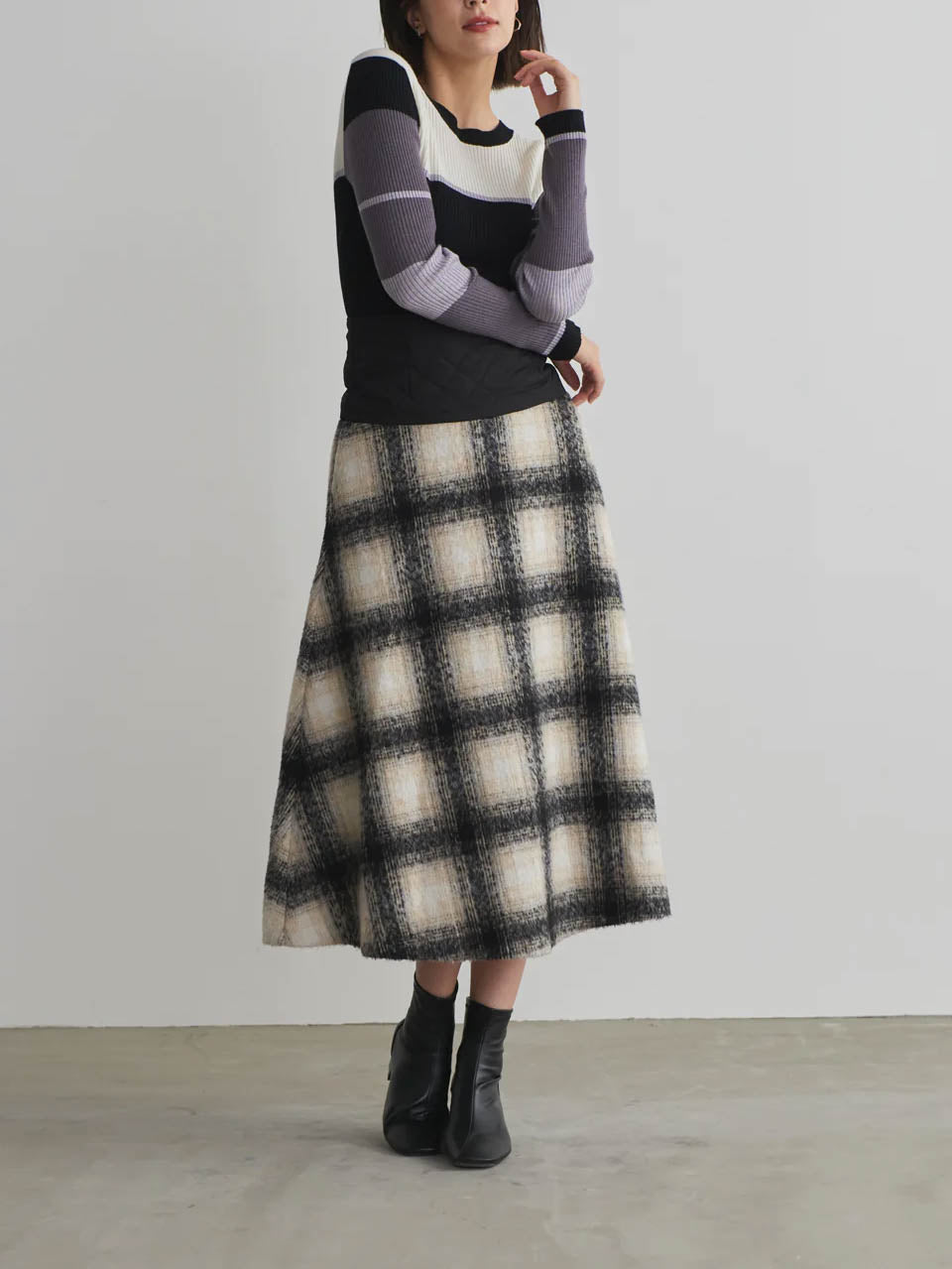 Checkered pattern skirt