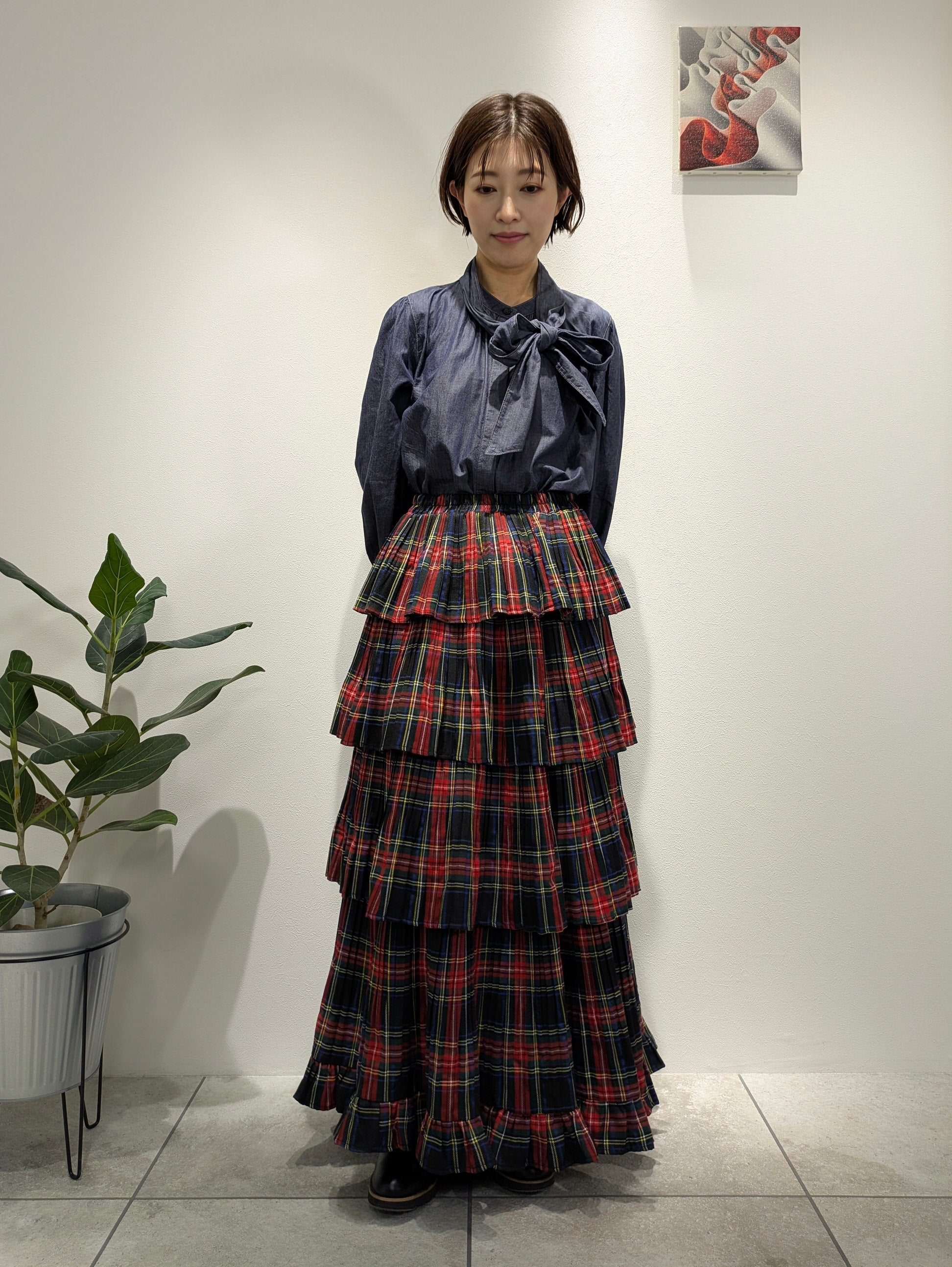 Check teared ruffle skirt