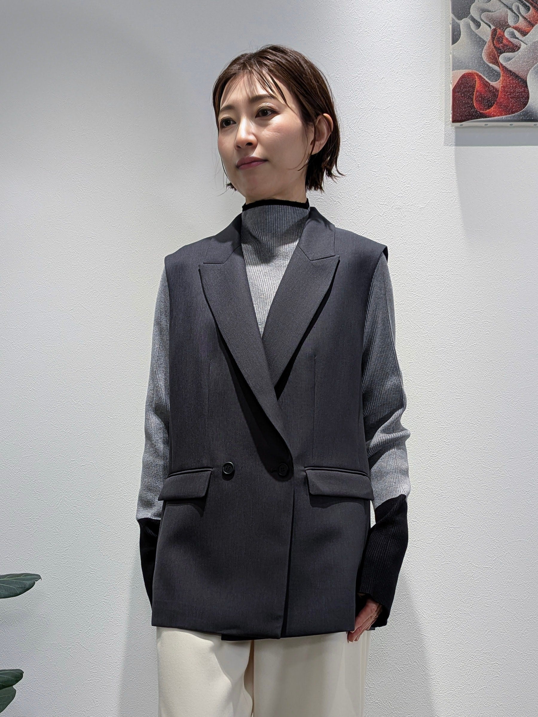 Bicolor sleeve bottle neck rib knit