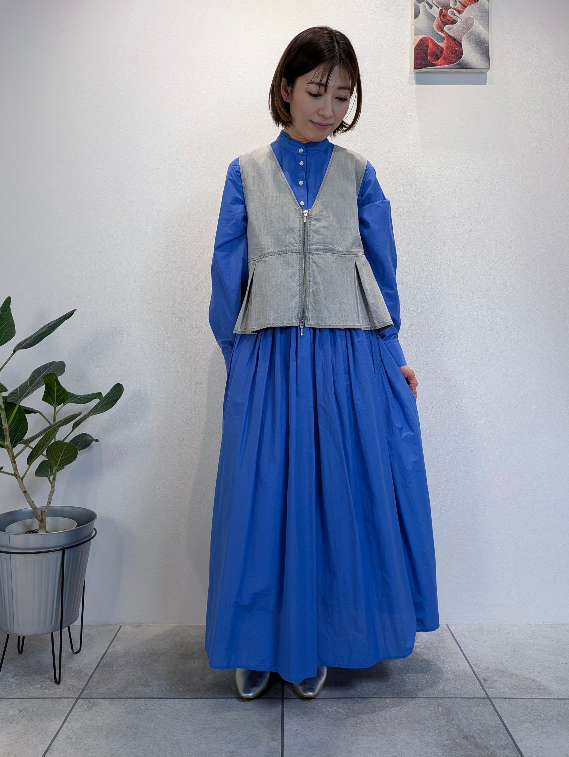 デニムペプラムジレ