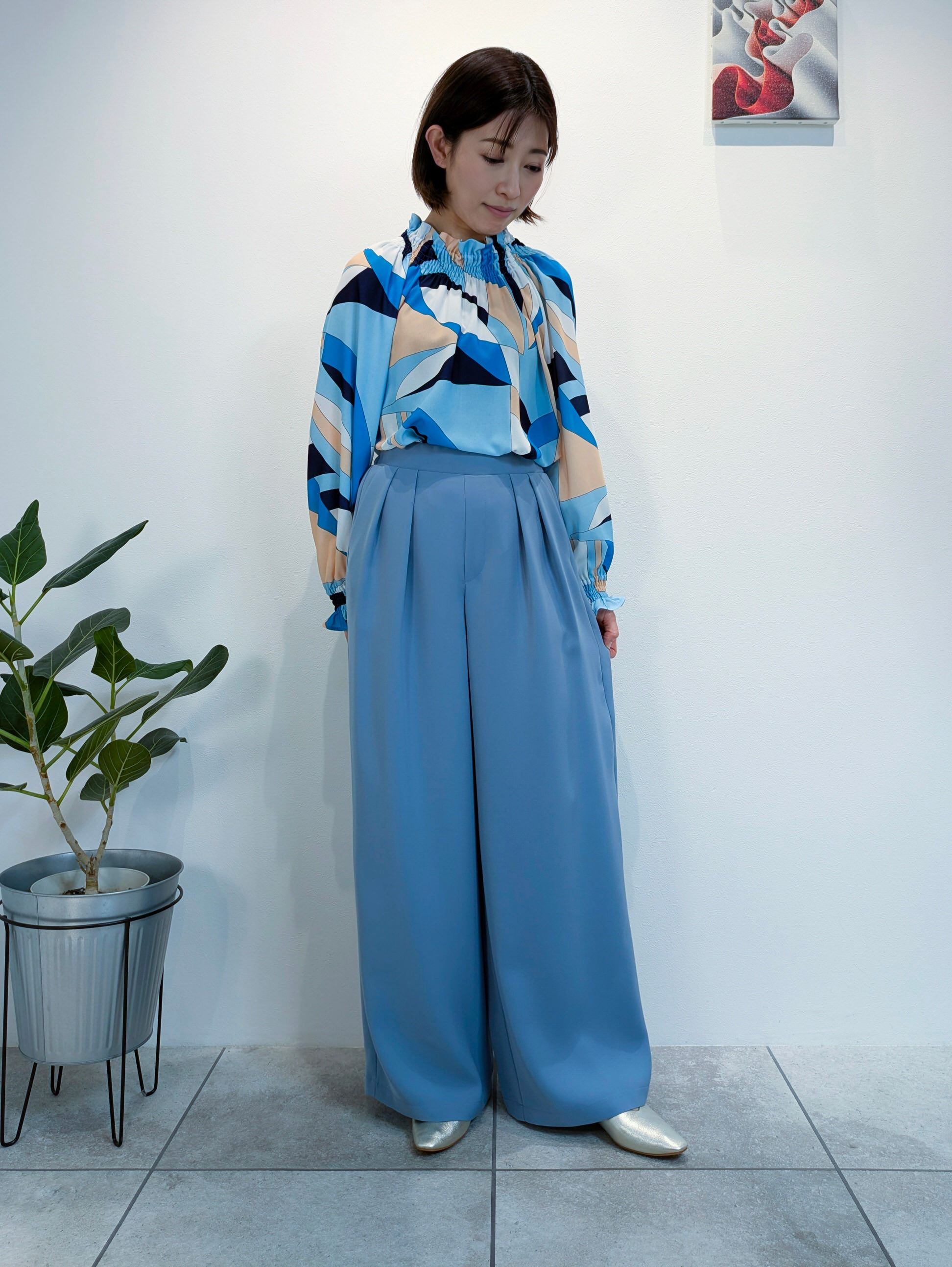 ワイドタックパンツ