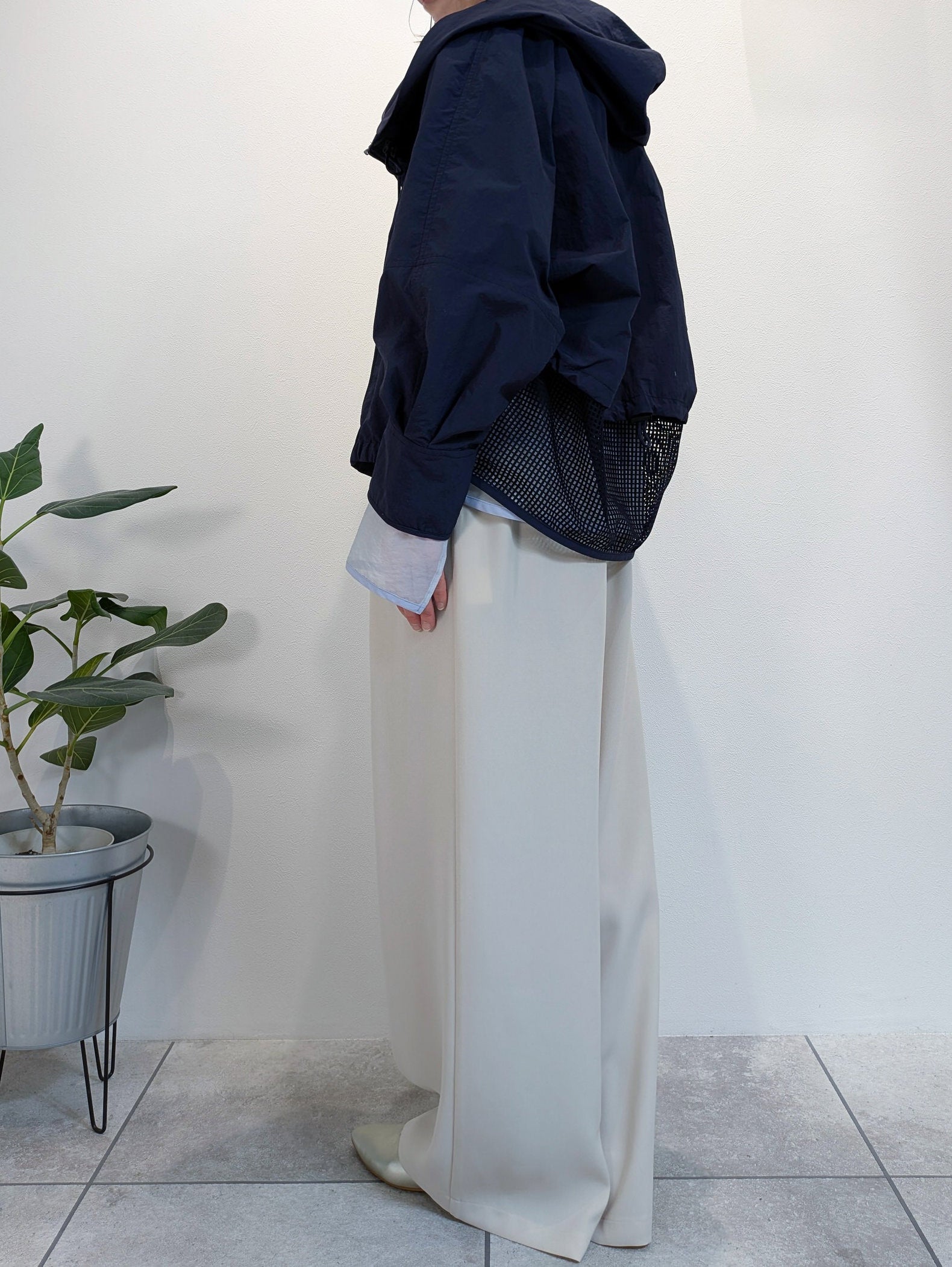 ギャザーフードナイロンブルゾン