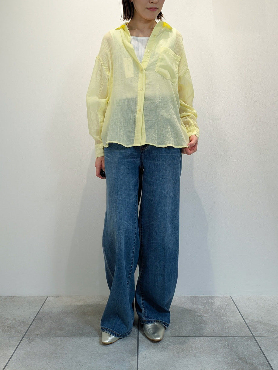 クールブラウス