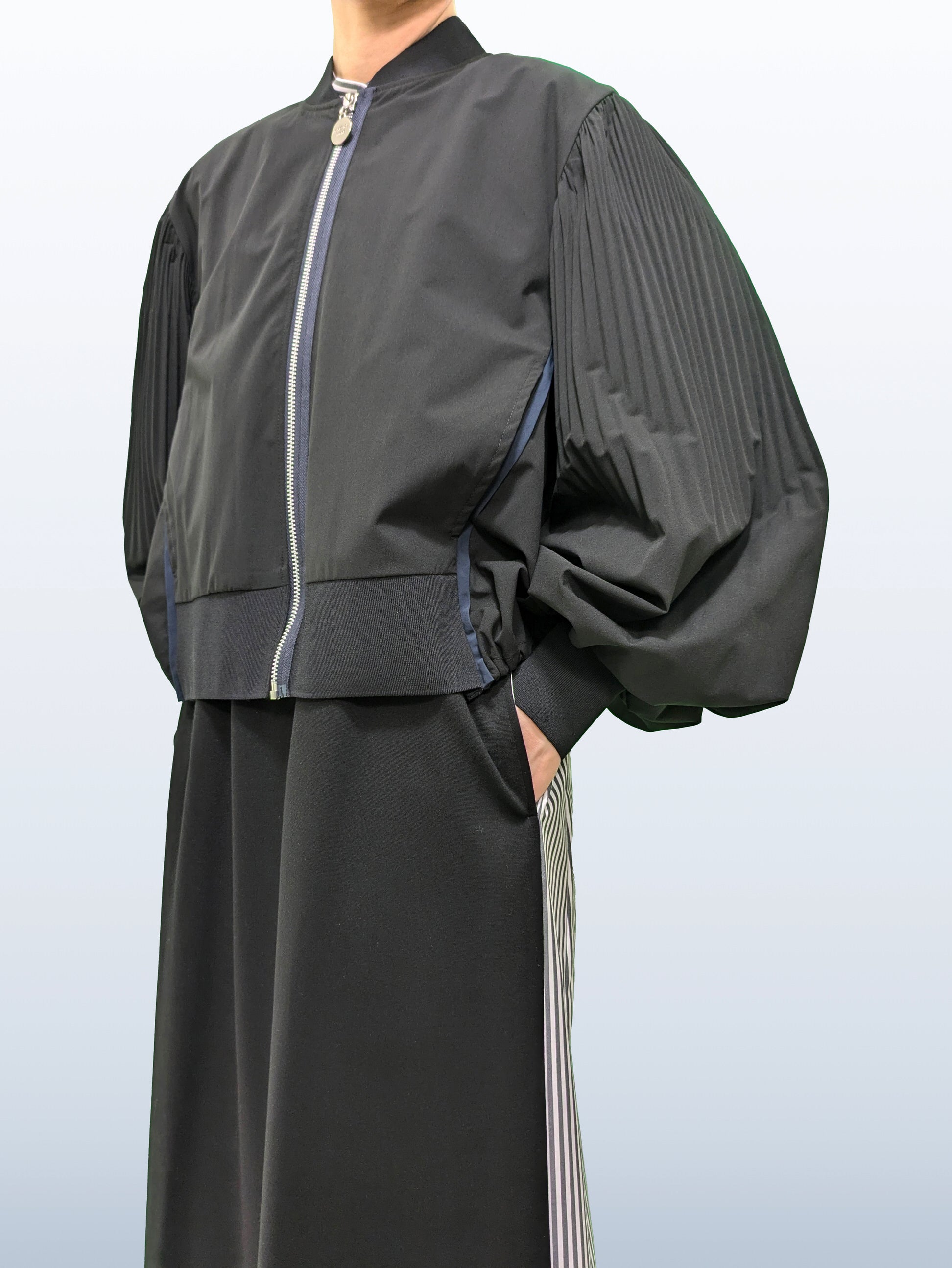 Pleated sleeve blouson