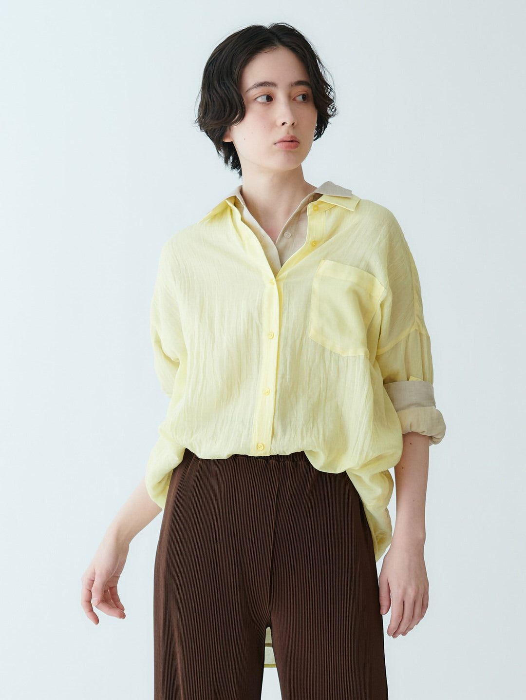 クールブラウス