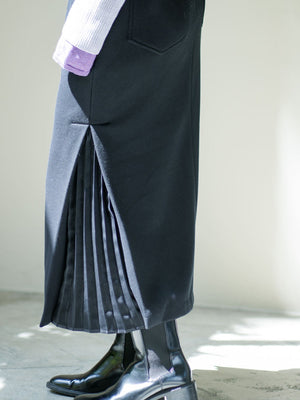 Side pleated bomber heat skirt