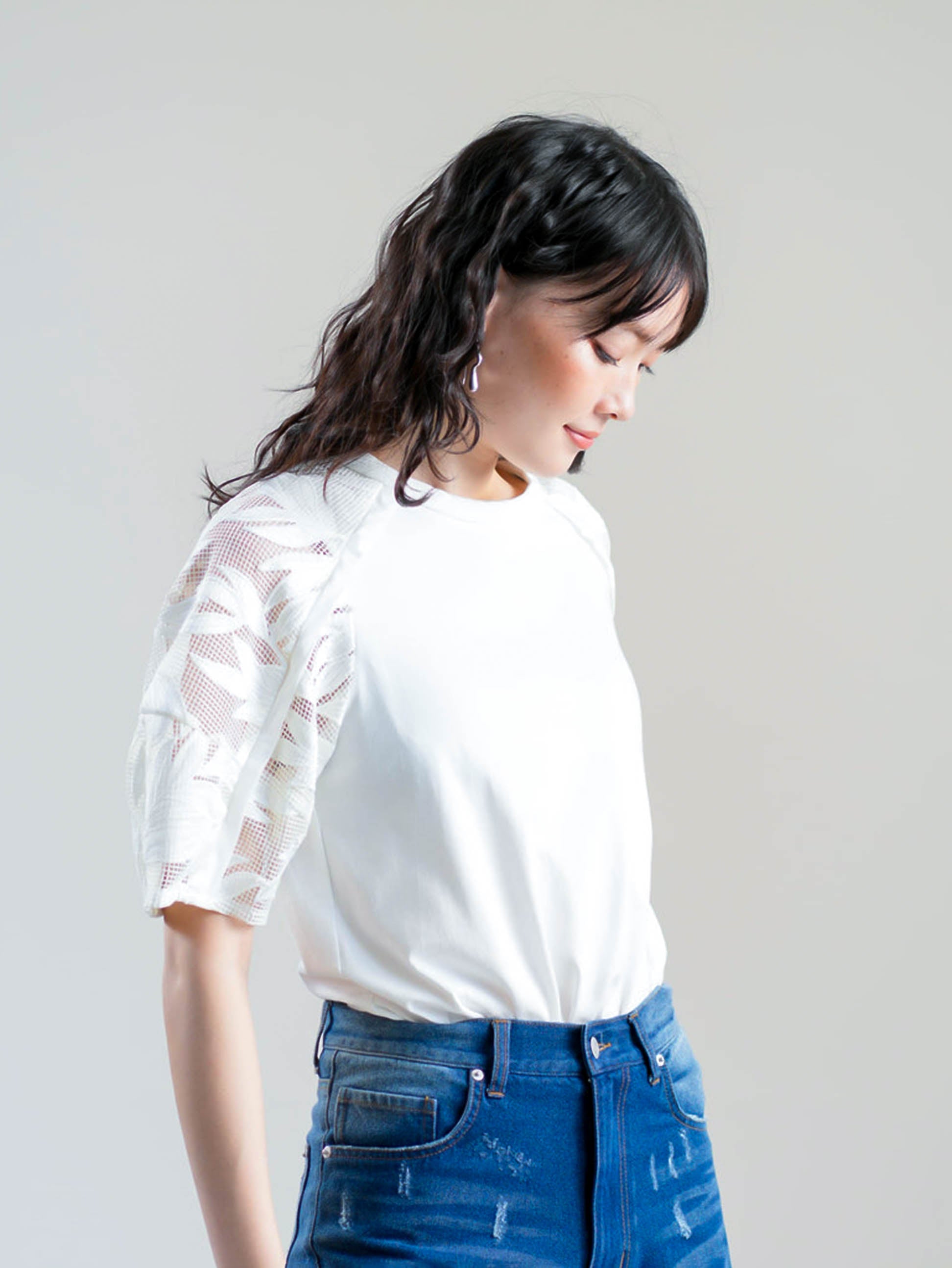 Botanical lace sleeve pullover