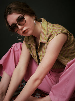 Shirred sleeveless shirt