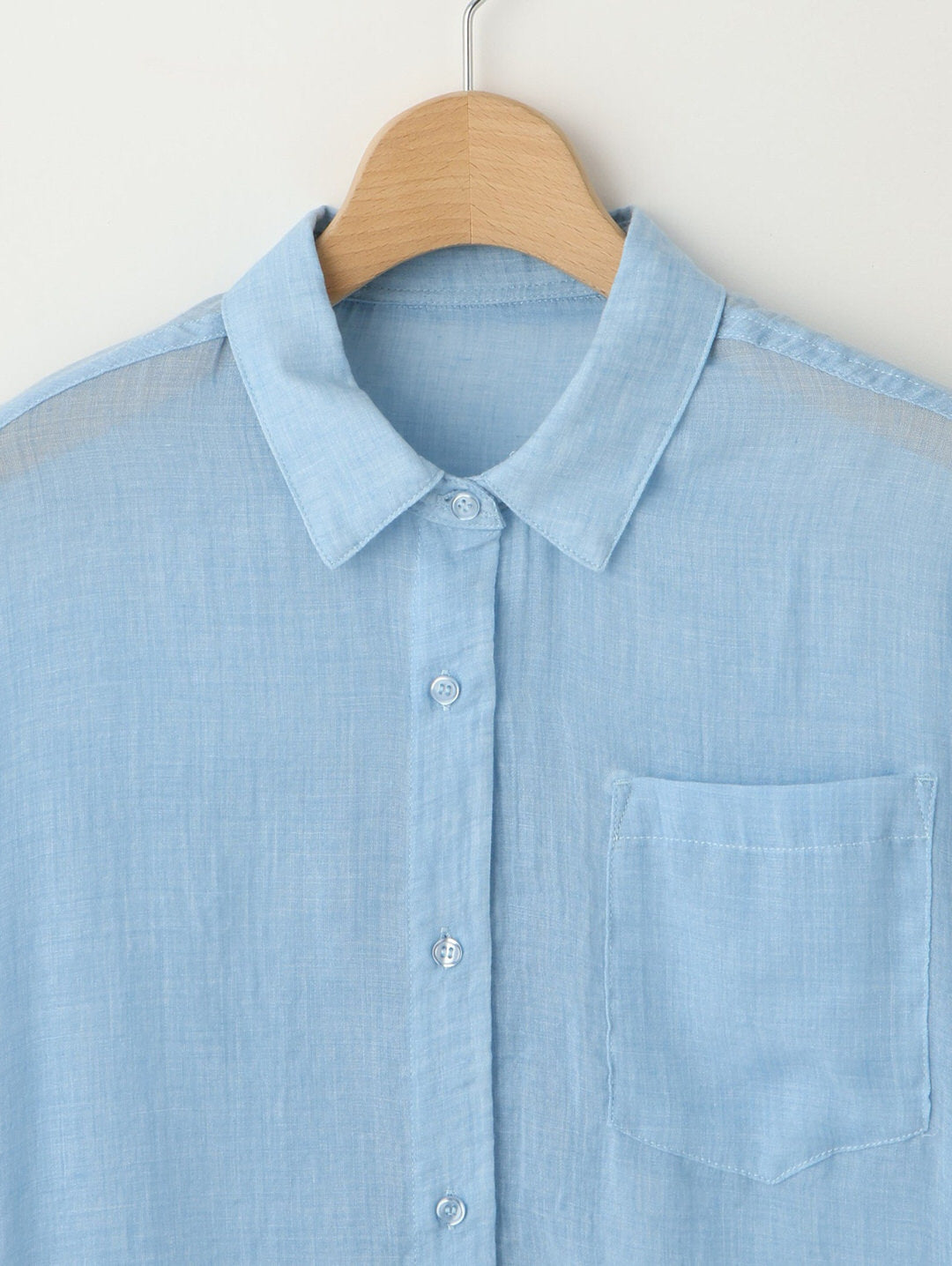 クールブラウス