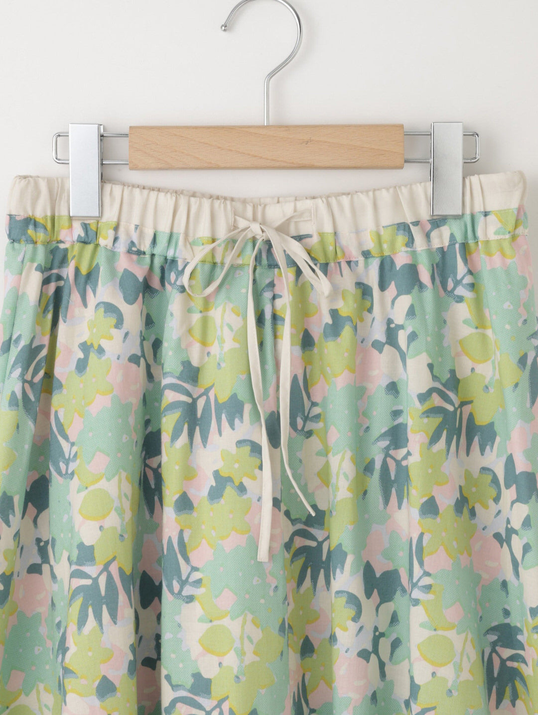 #A light green(white base)