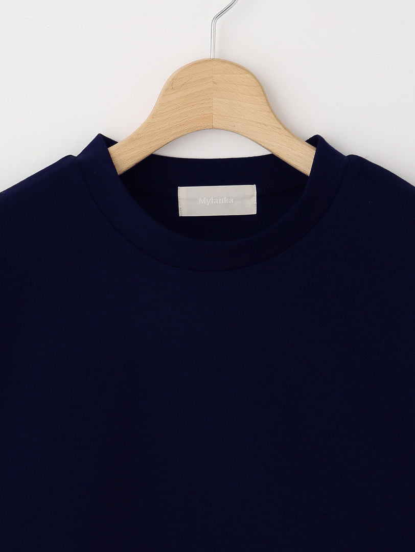 Line design layered top