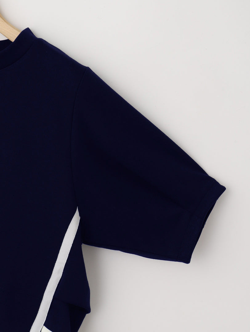 Line design layered top