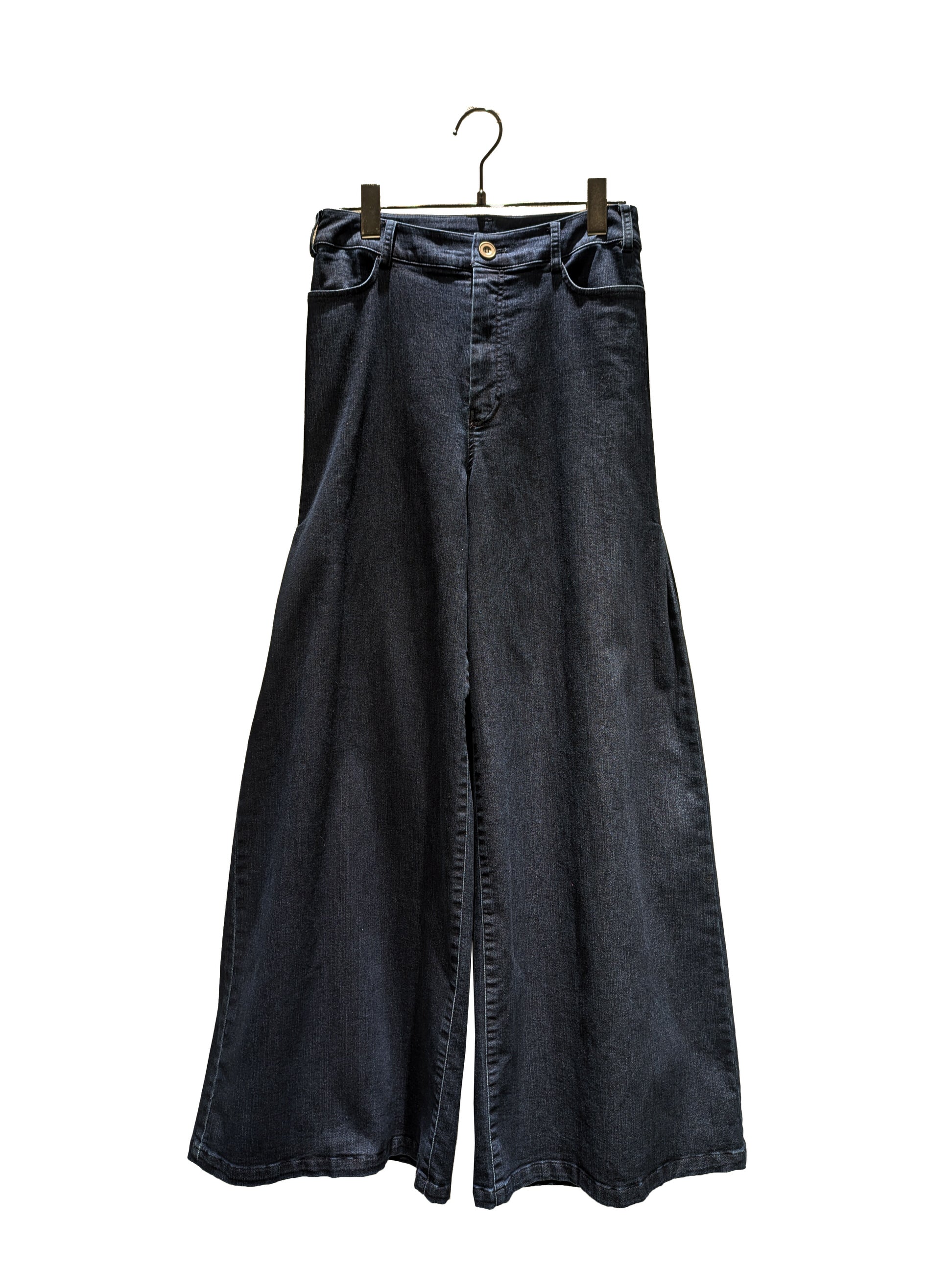 Side tuck denim