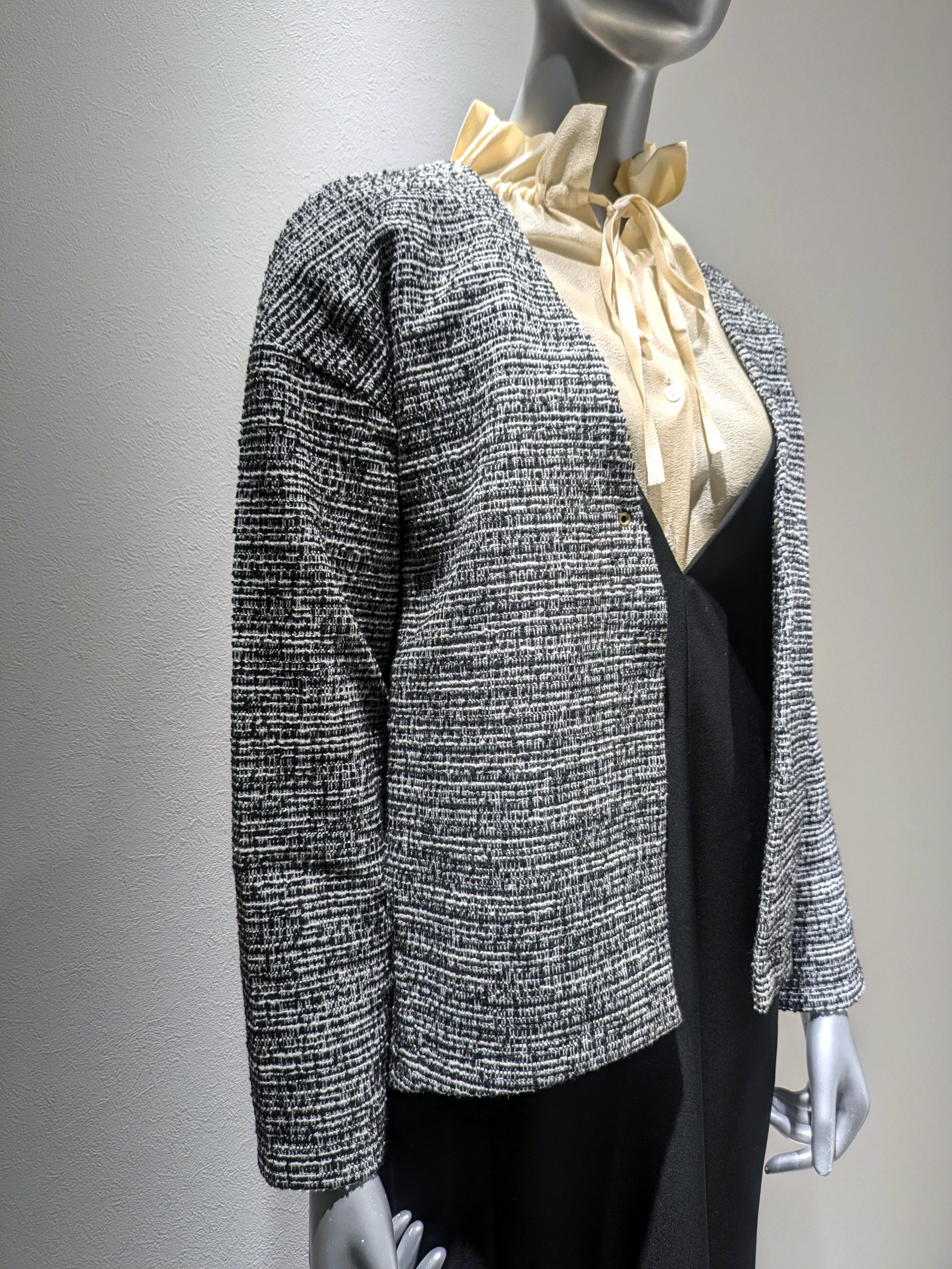 Tweed jersey collarless jacket