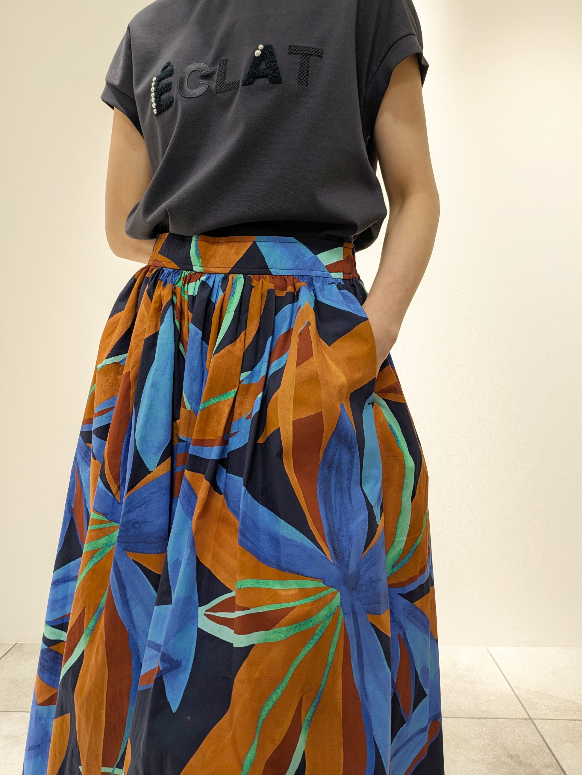 Flower print gathered skirt
