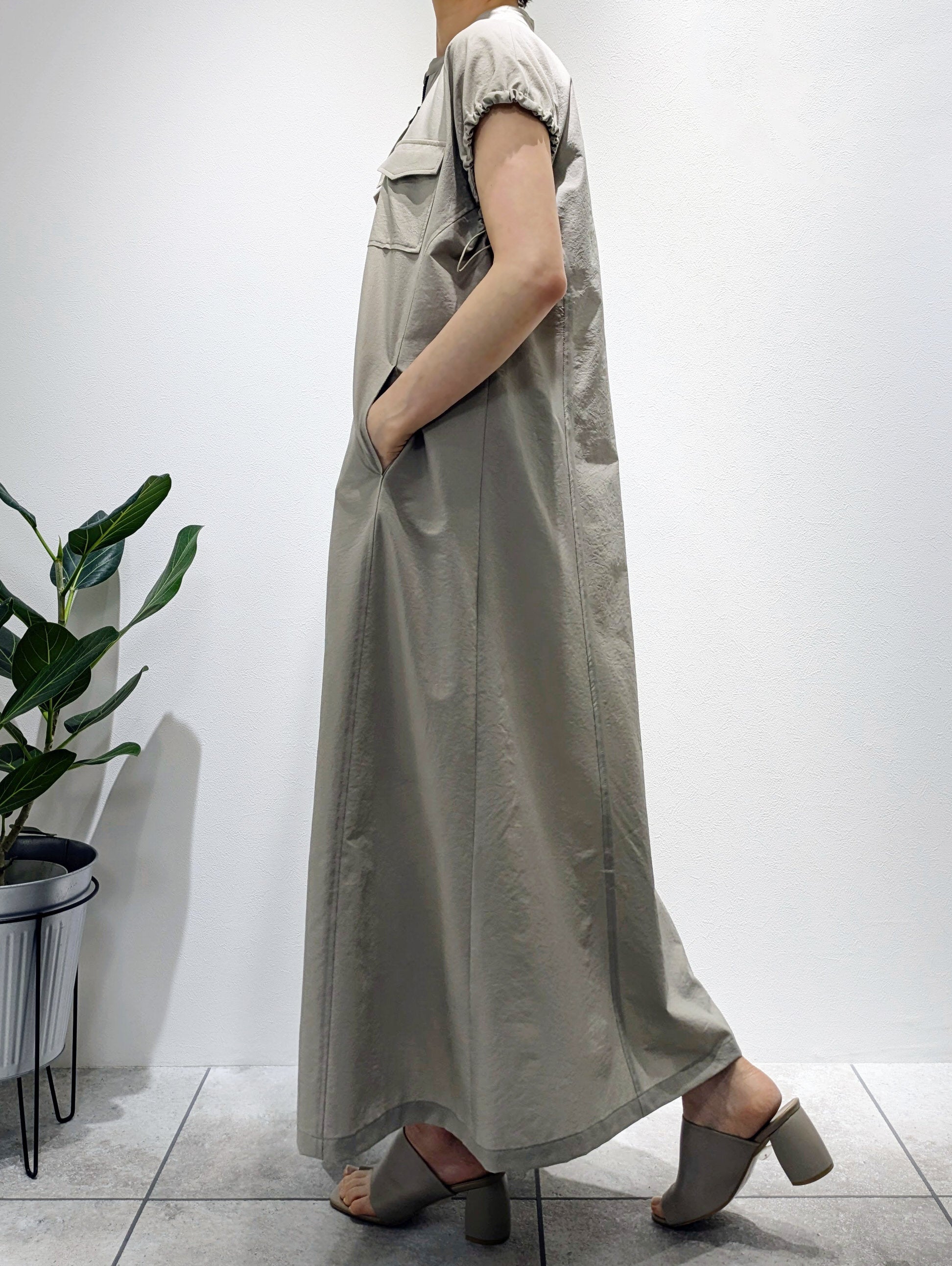 Front zip dress