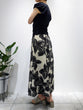 Big Flower print Tuck Skirt