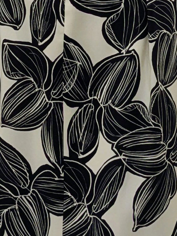 Big Flower print Tuck Skirt