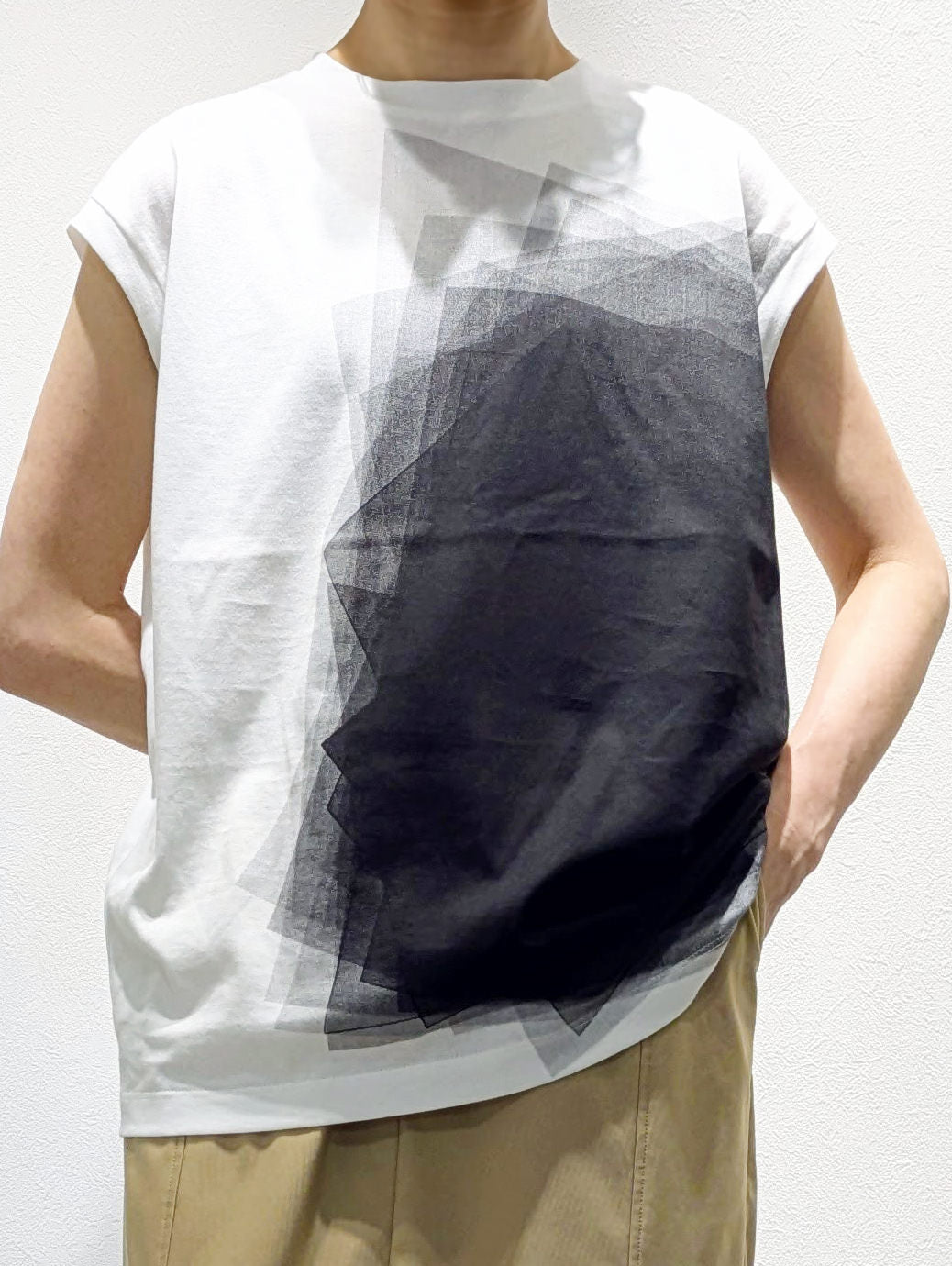 Mesh print T-shirt