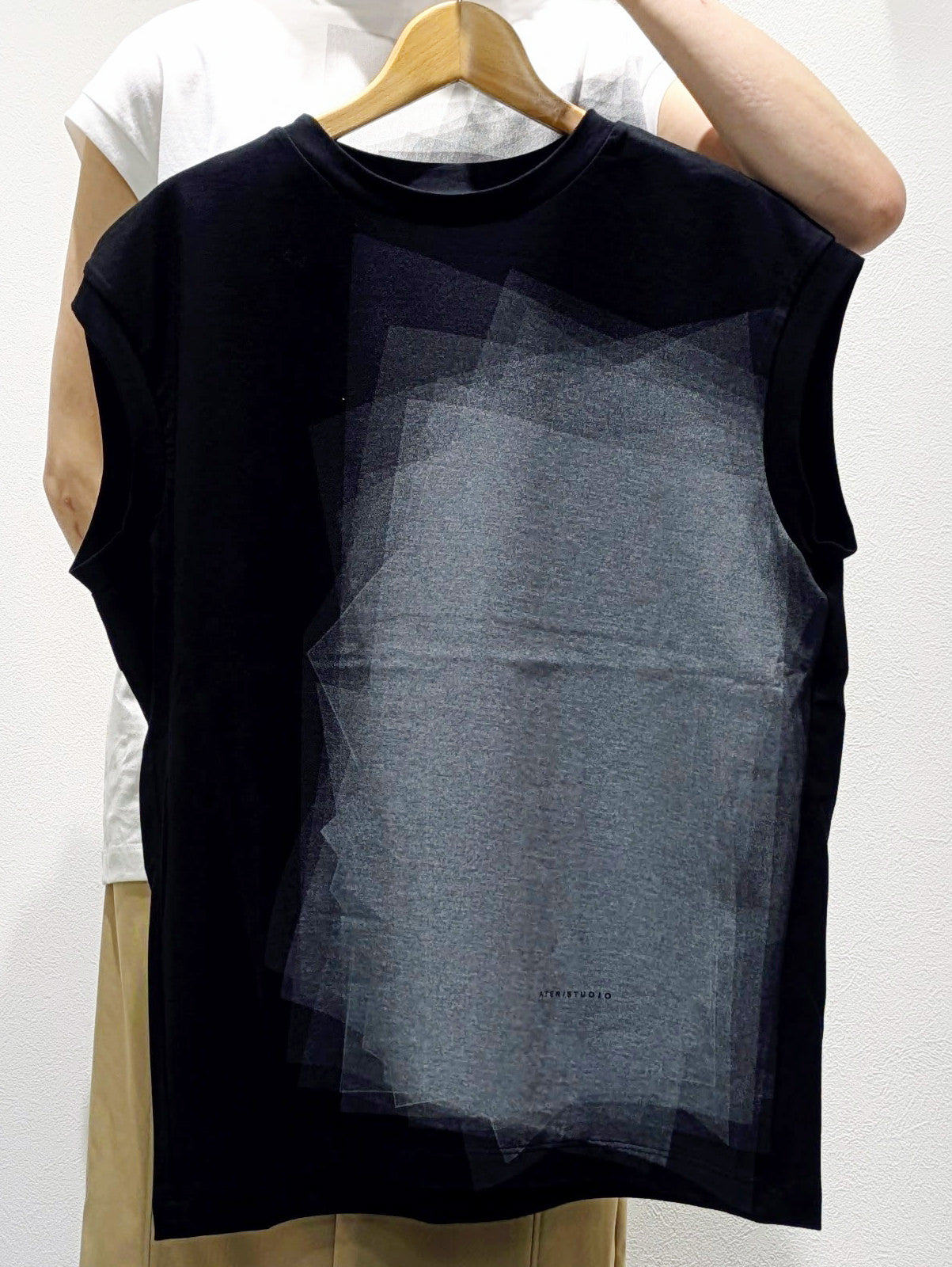 Mesh print T-shirt