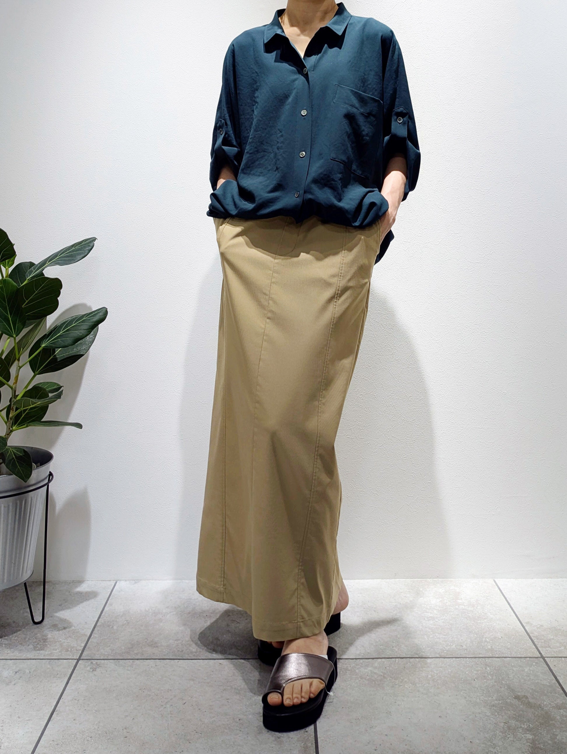 モデル着用は　#50 dark green