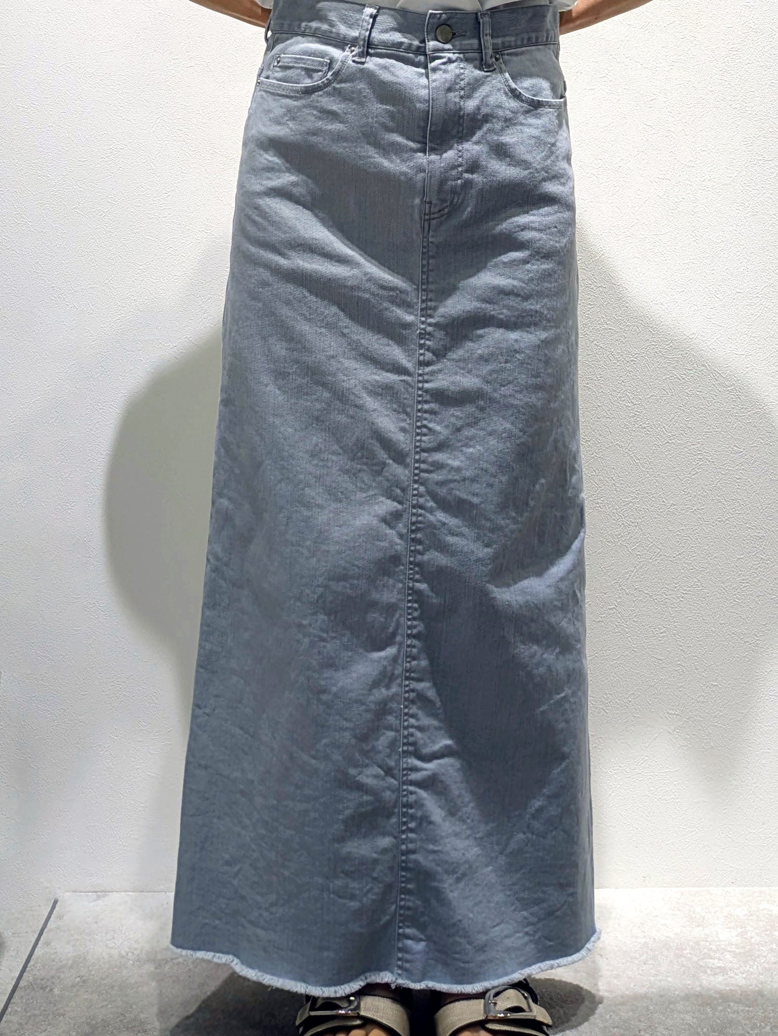 Denim maxi tight skirt