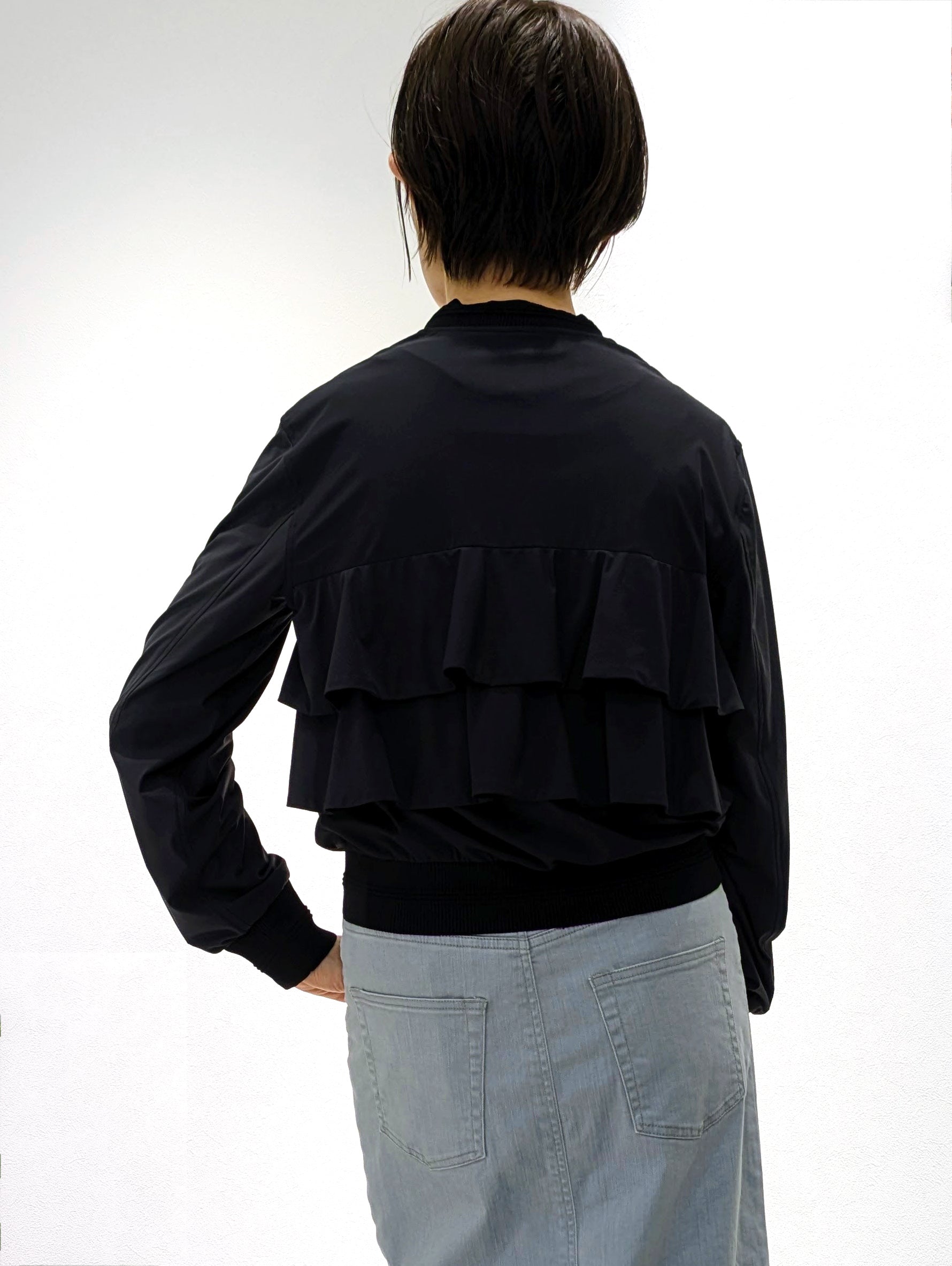 Back Frill Short Blouson