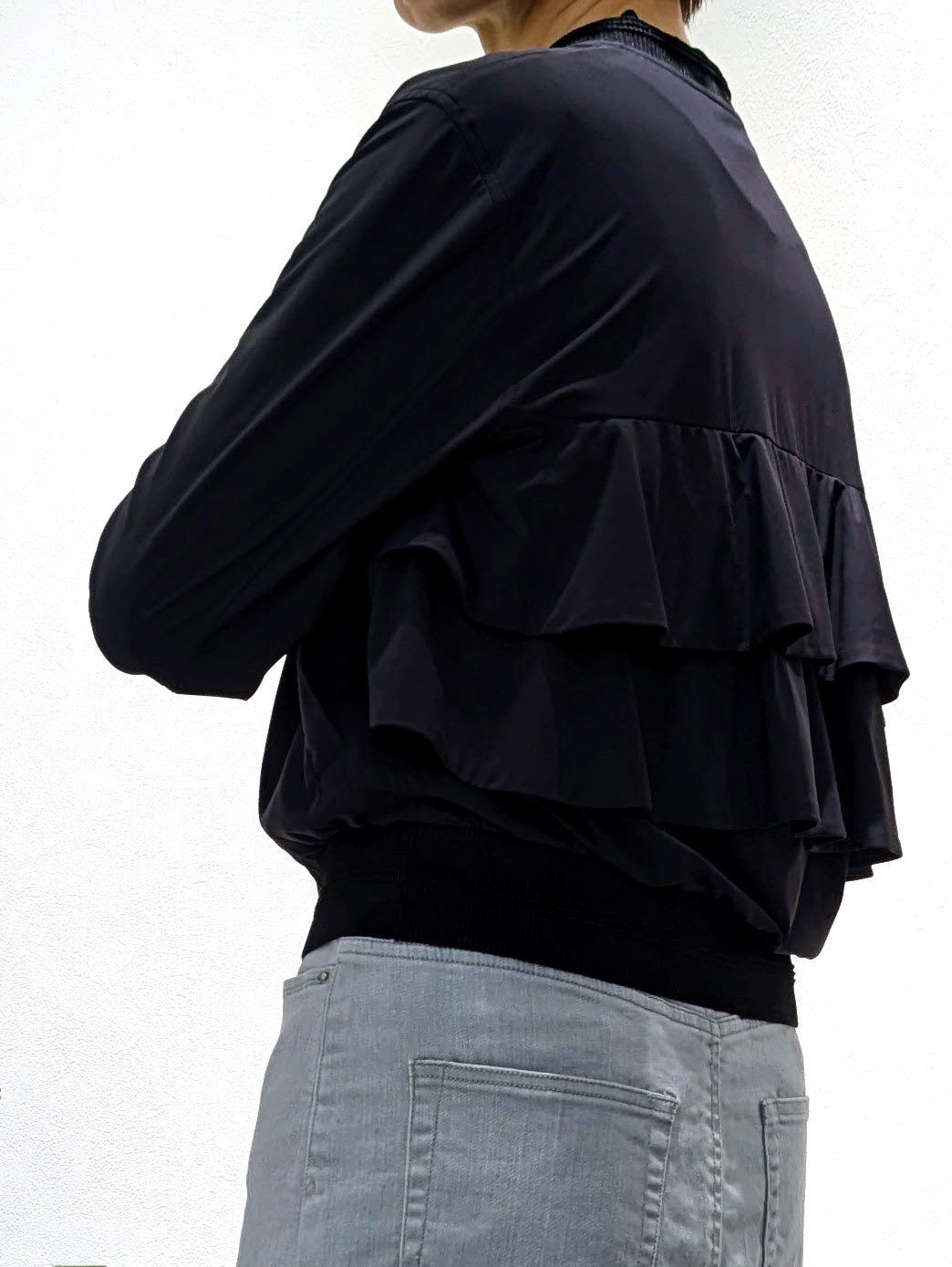 Back Frill Short Blouson