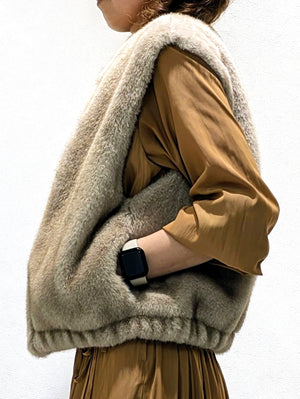 Eco-fur short gilet