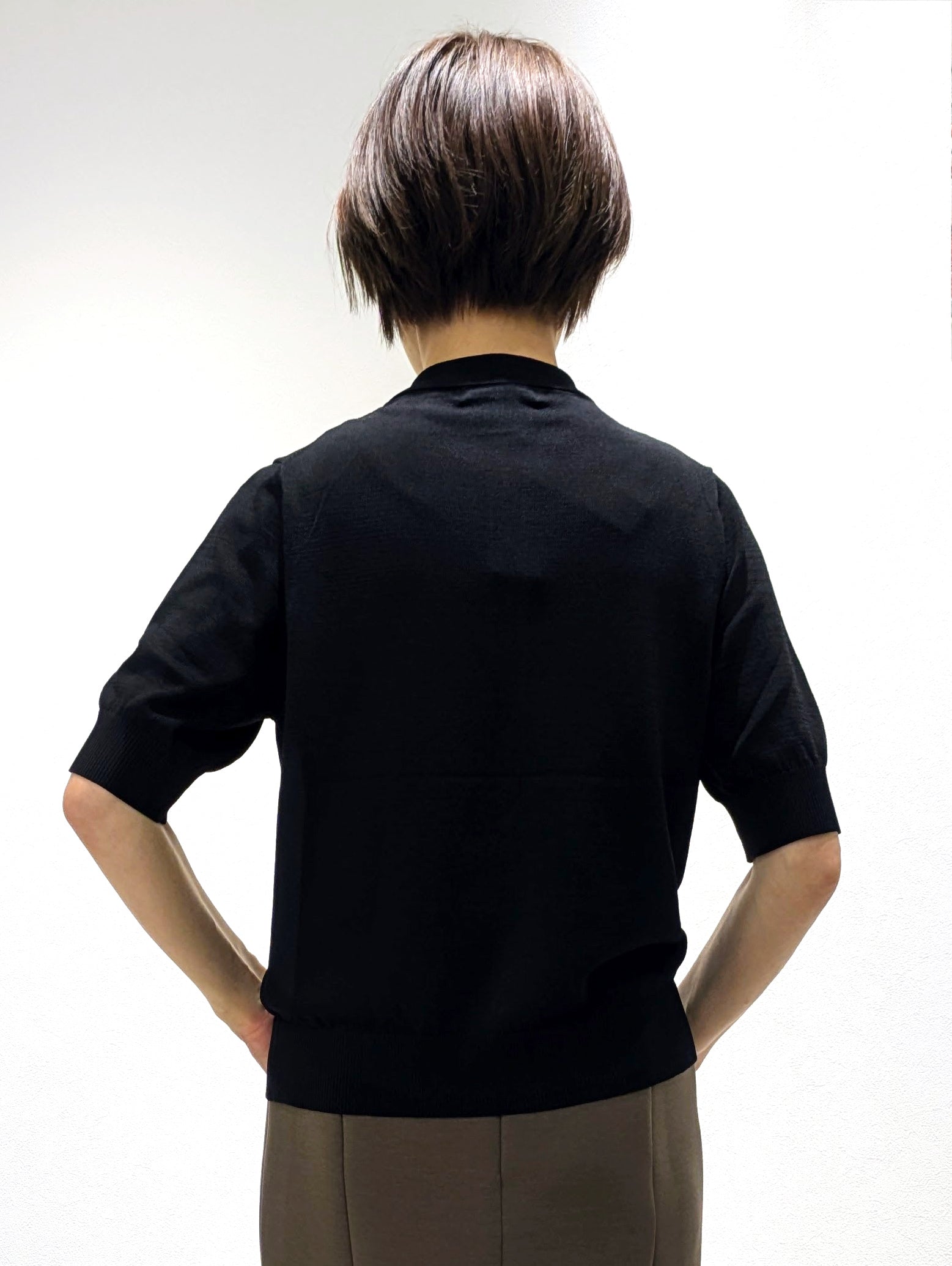 Ruffle design knit