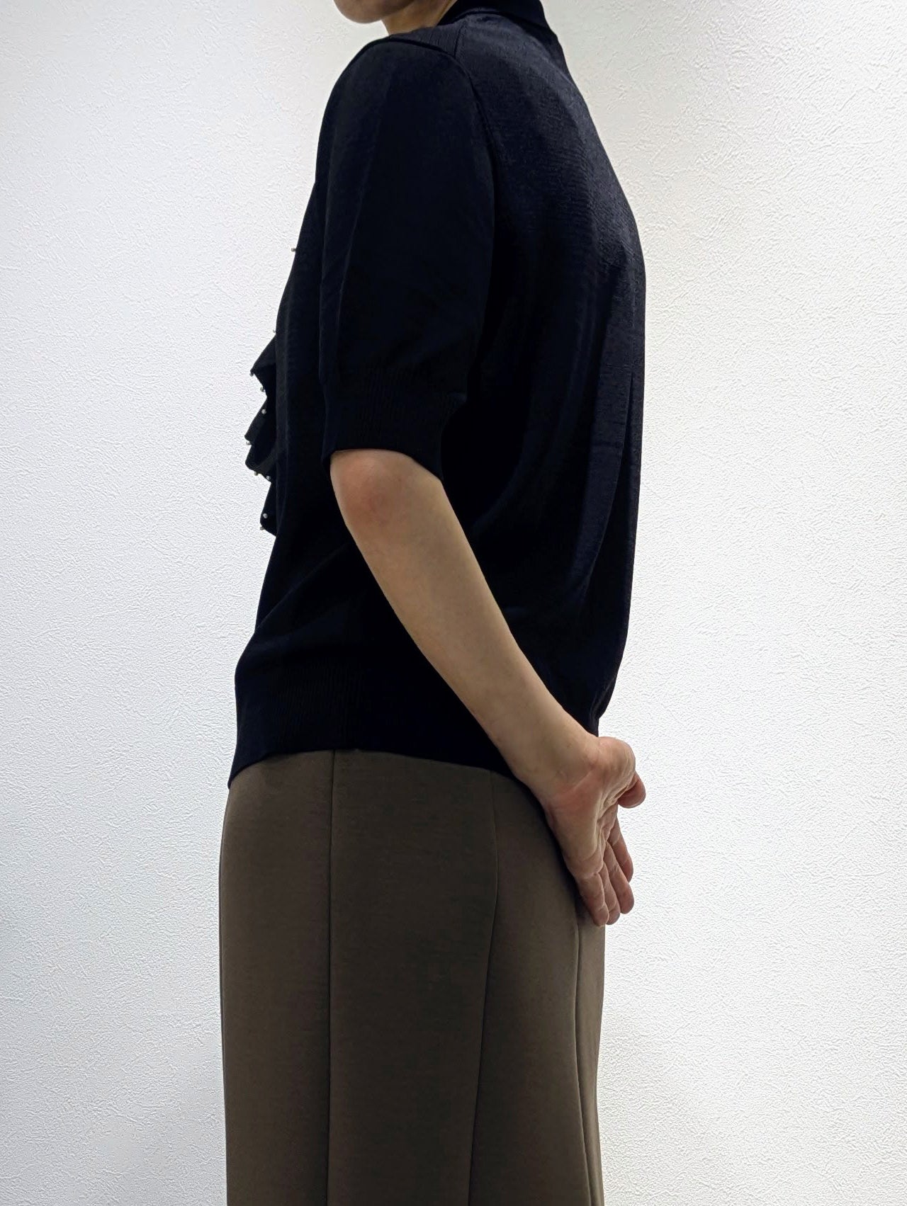 Ruffle design knit
