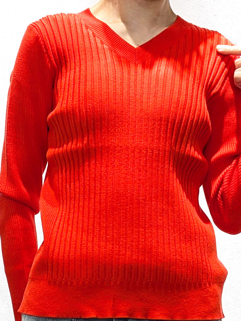 Non-tingling V neck rib knit