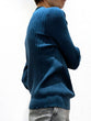 Non-tingling V neck rib knit