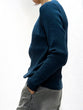 Non-tingling V neck rib knit