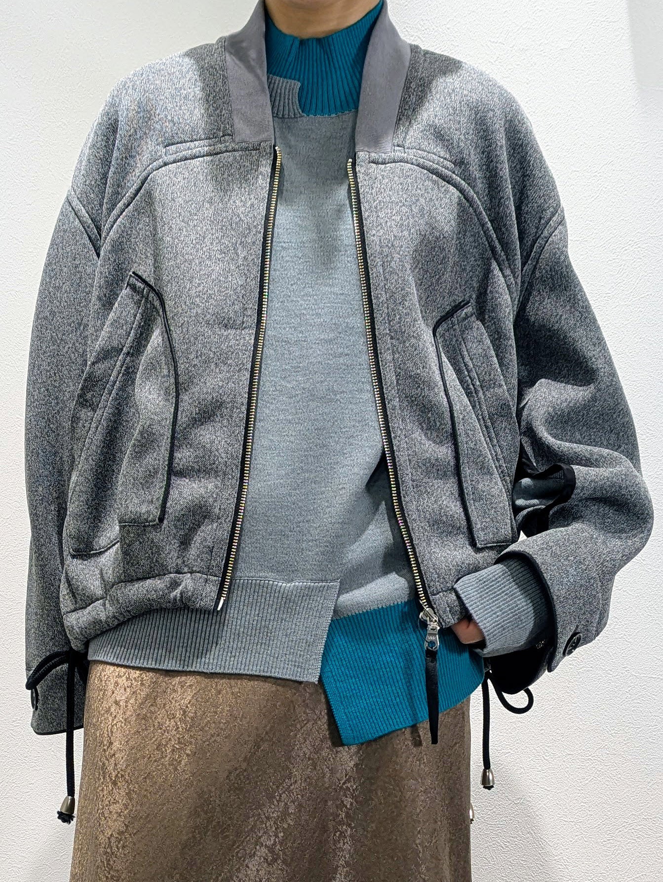 Sheer knit cardboard blouson