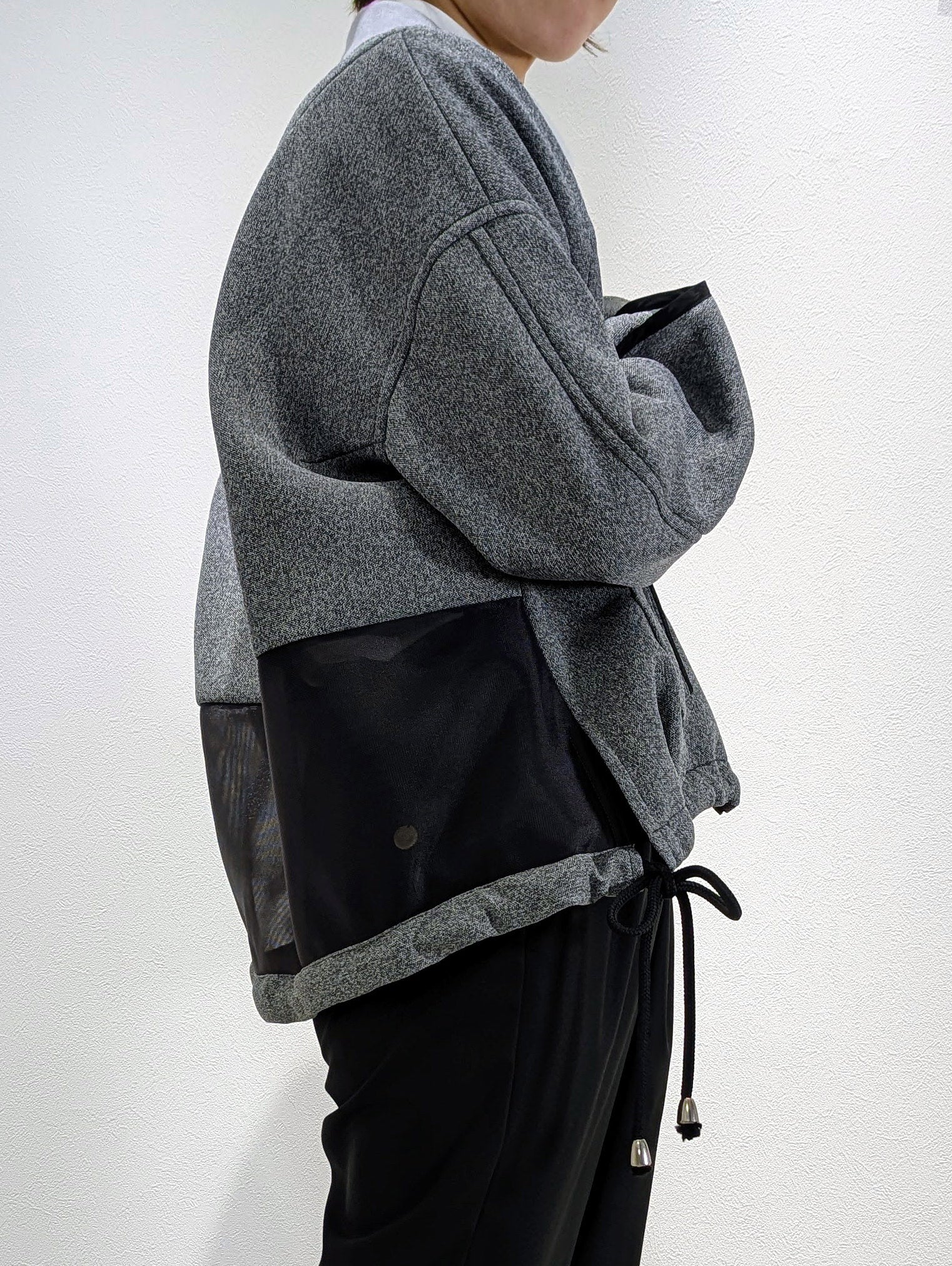 Sheer knit cardboard blouson