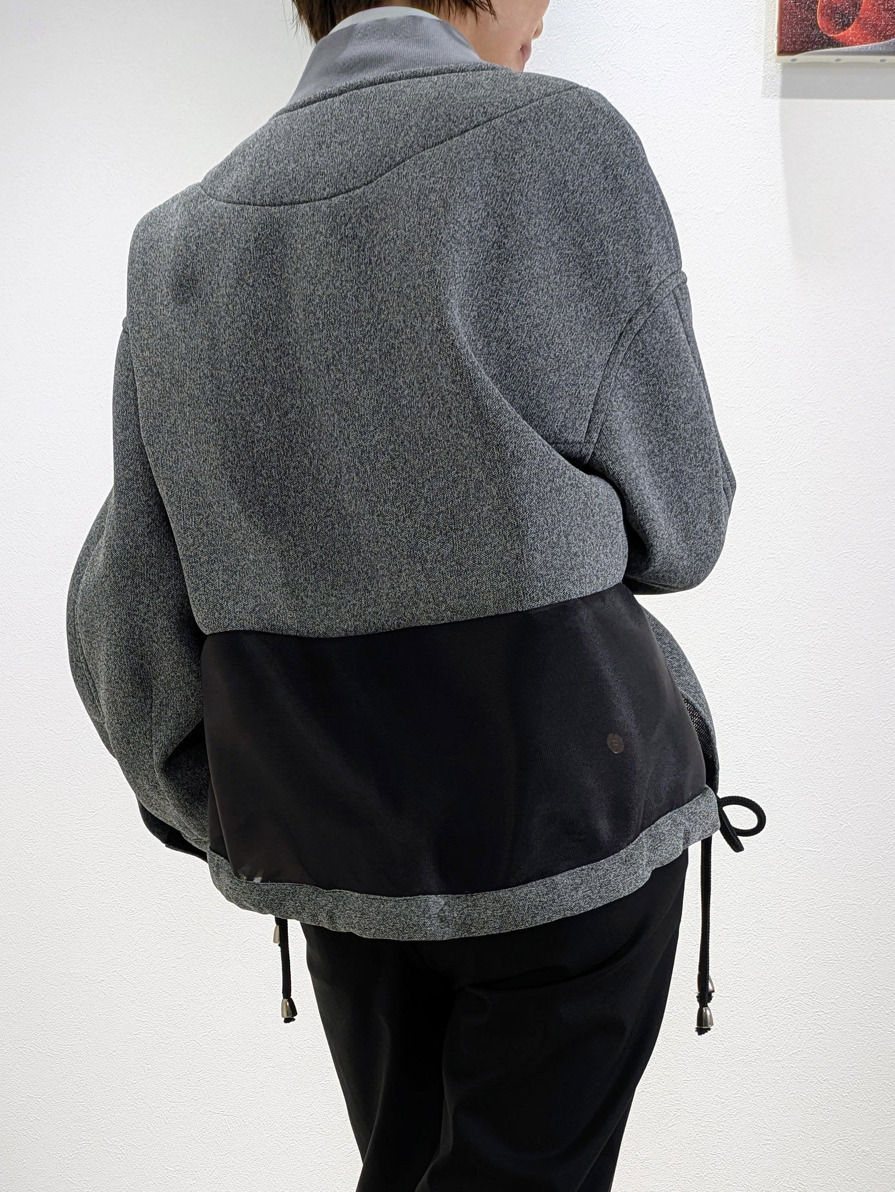 Sheer knit cardboard blouson
