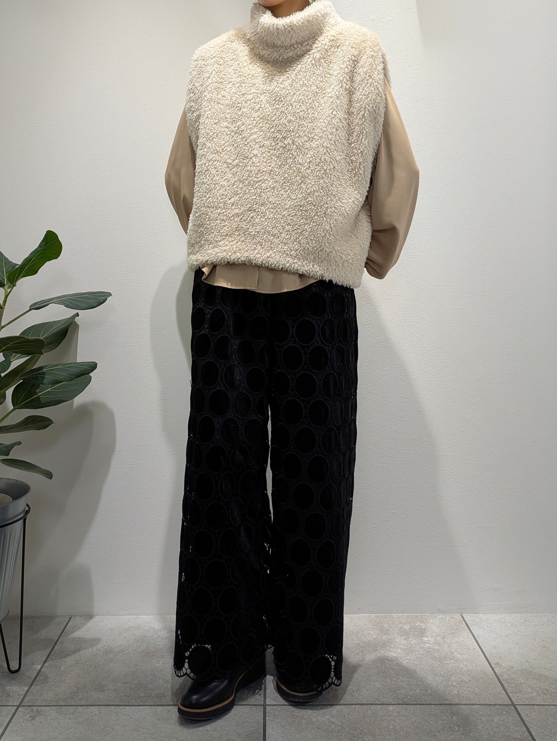 Velvet dot lace wide pants