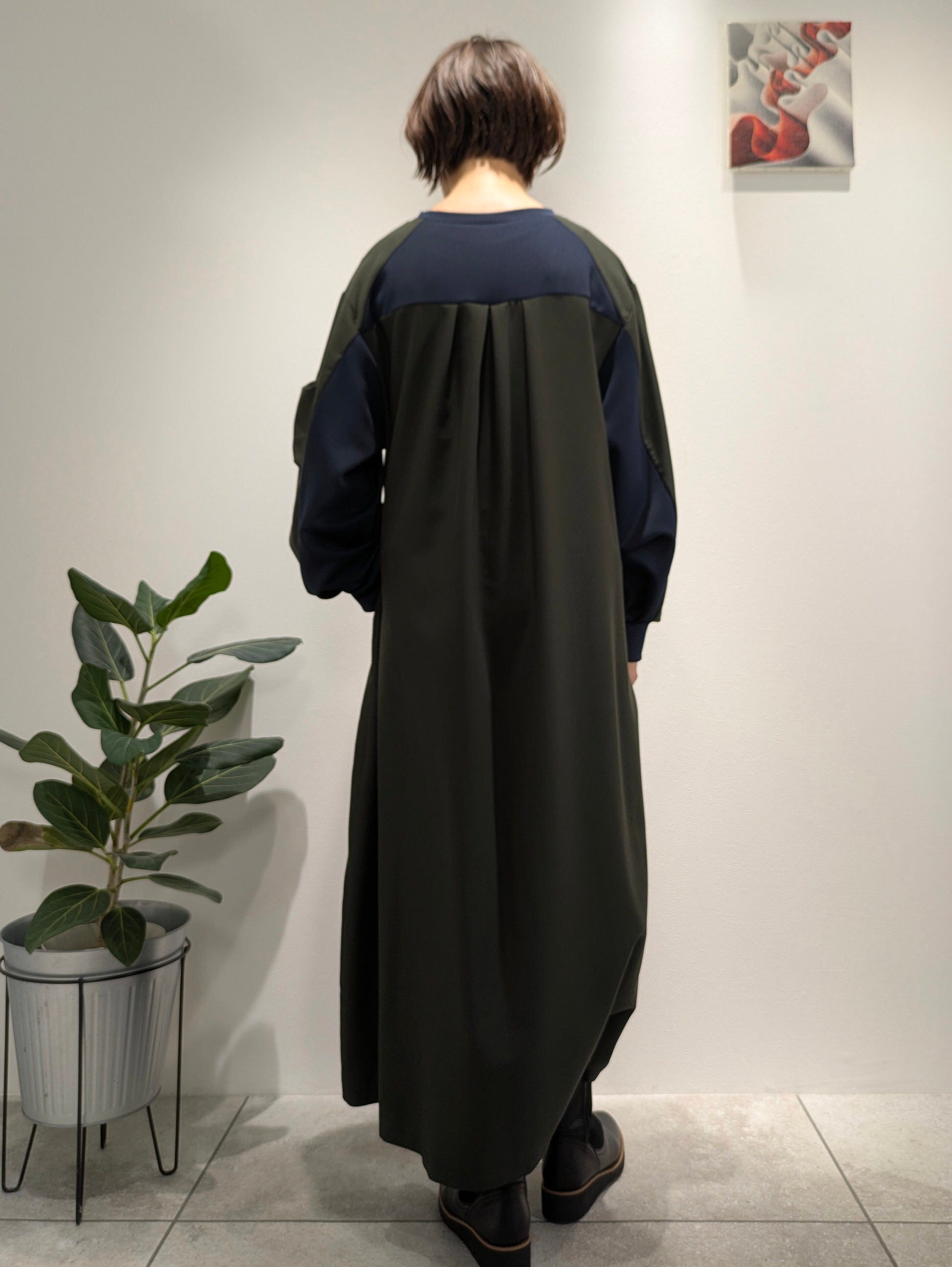 MA-1 sleeve dress