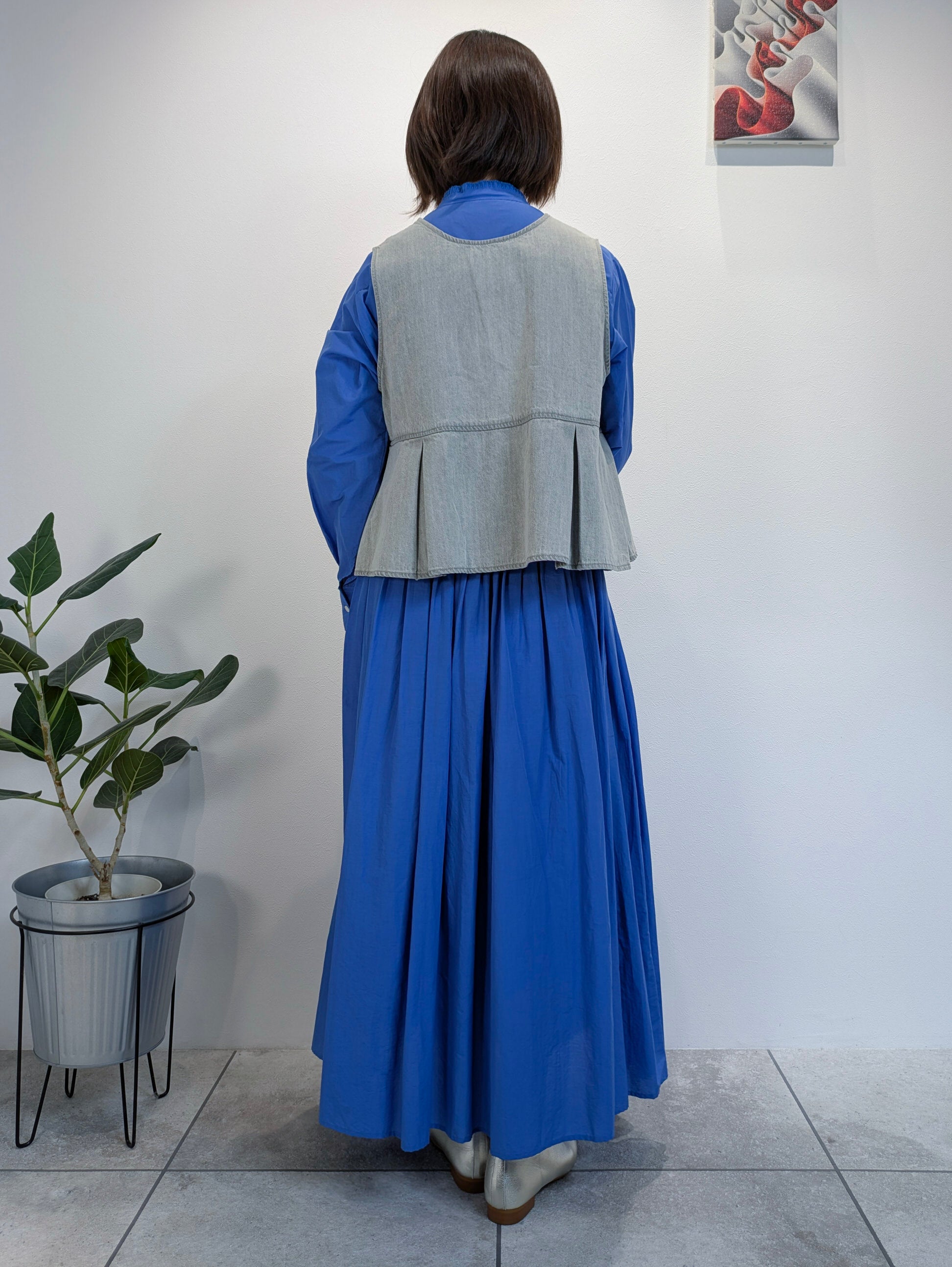 デニムペプラムジレ