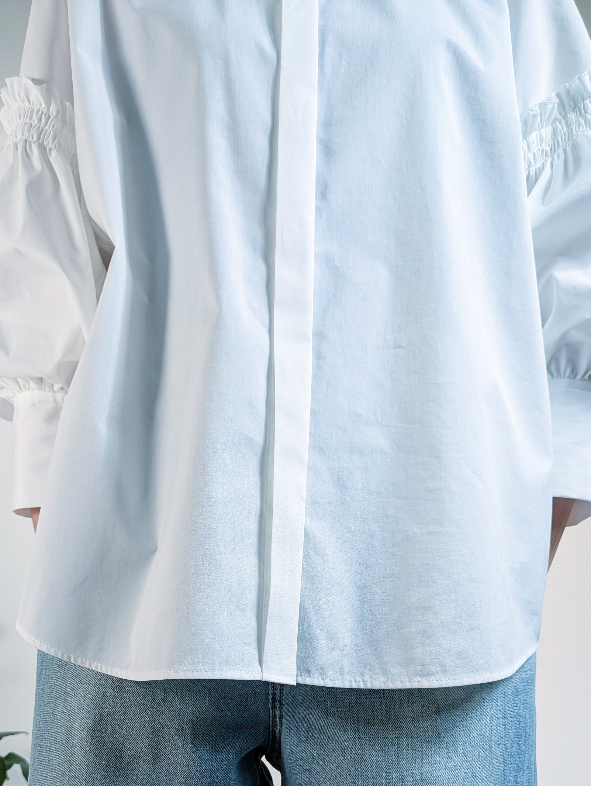 ボリュームスリーブシャツ