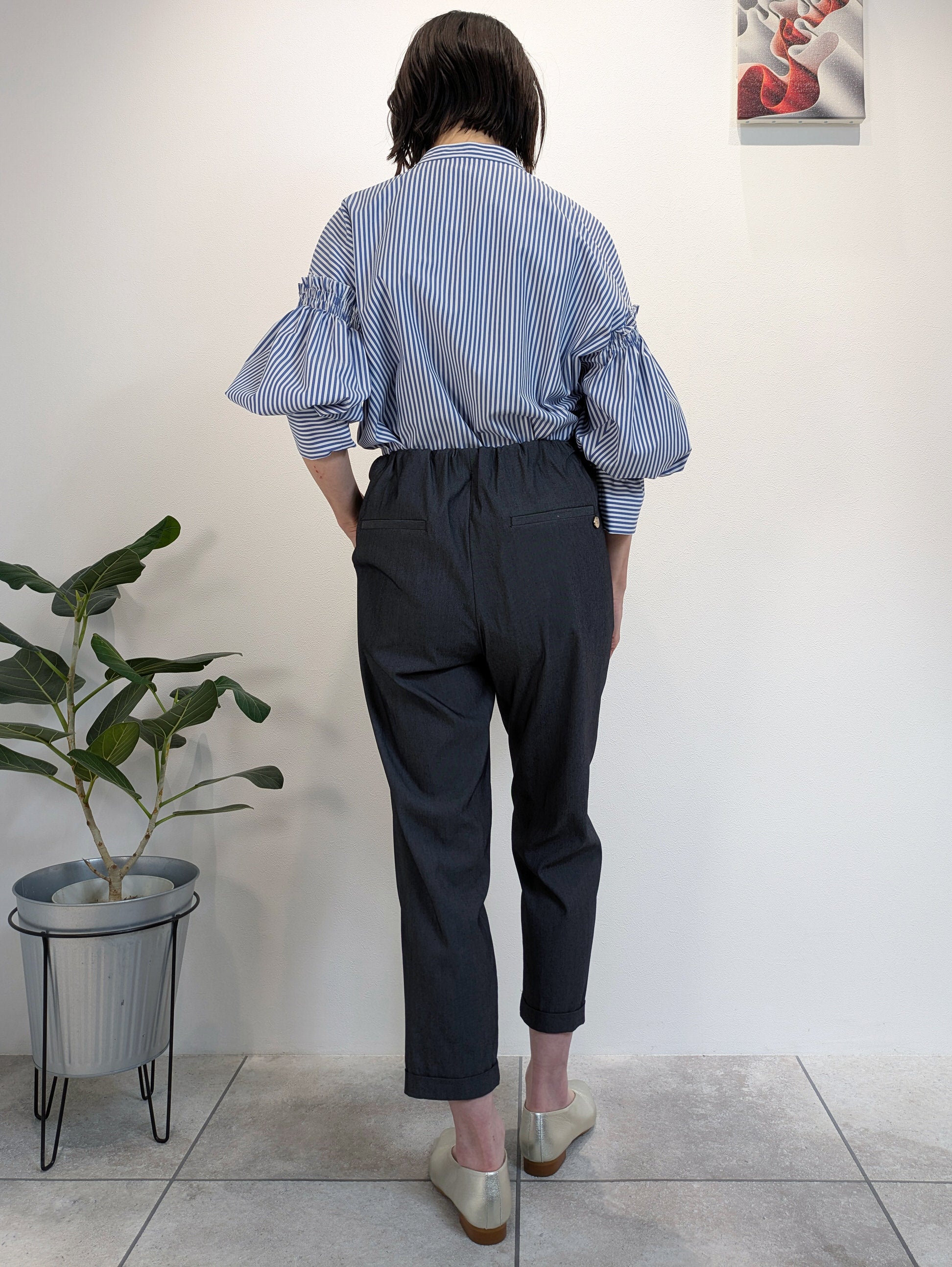 ウエストギャザーパンツ