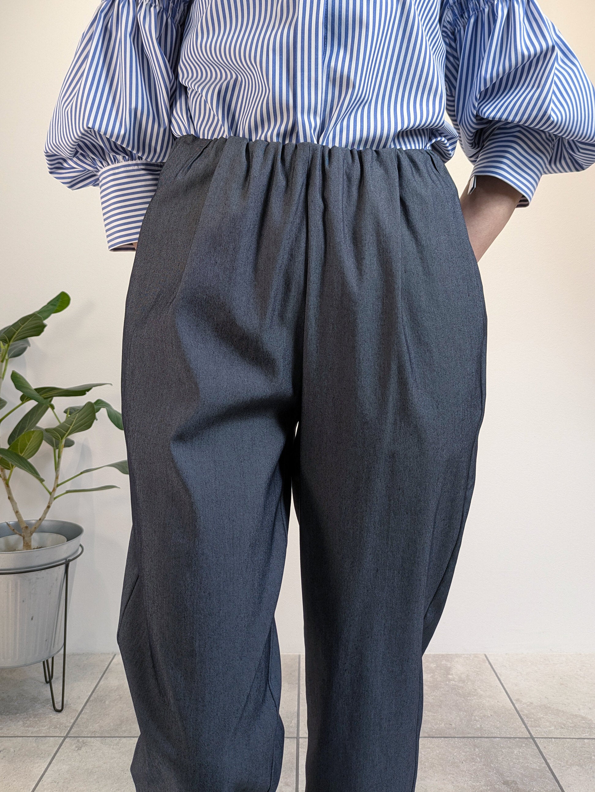 ウエストギャザーパンツ