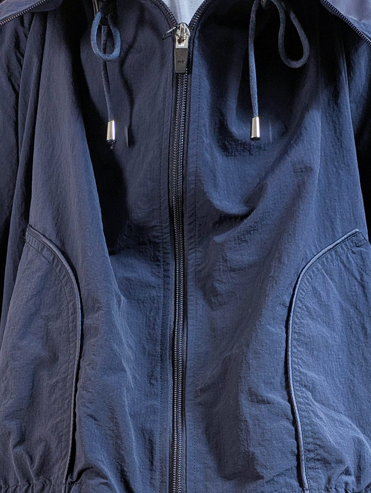 ギャザーフードナイロンブルゾン