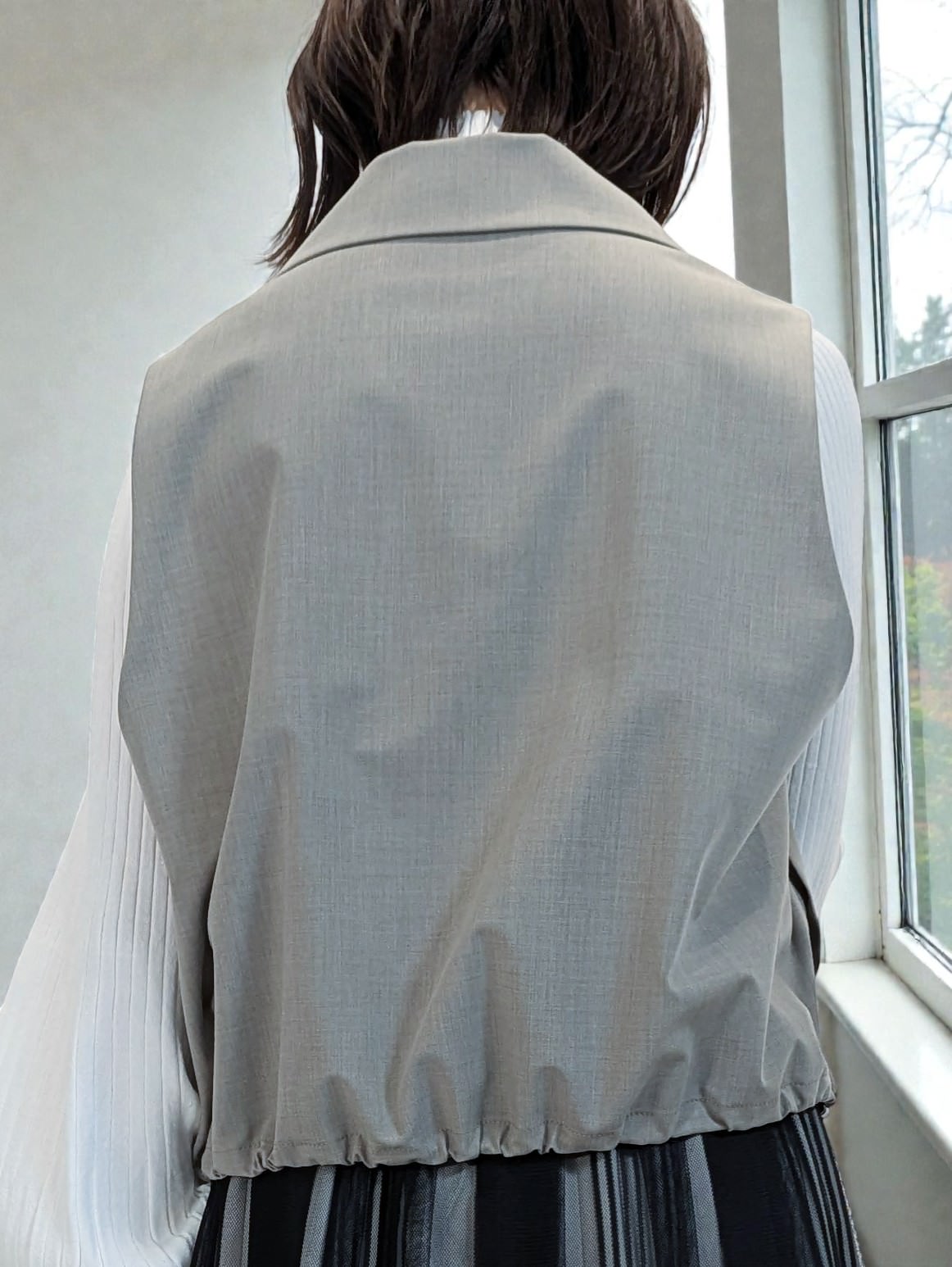 スリーブレスジャケット
