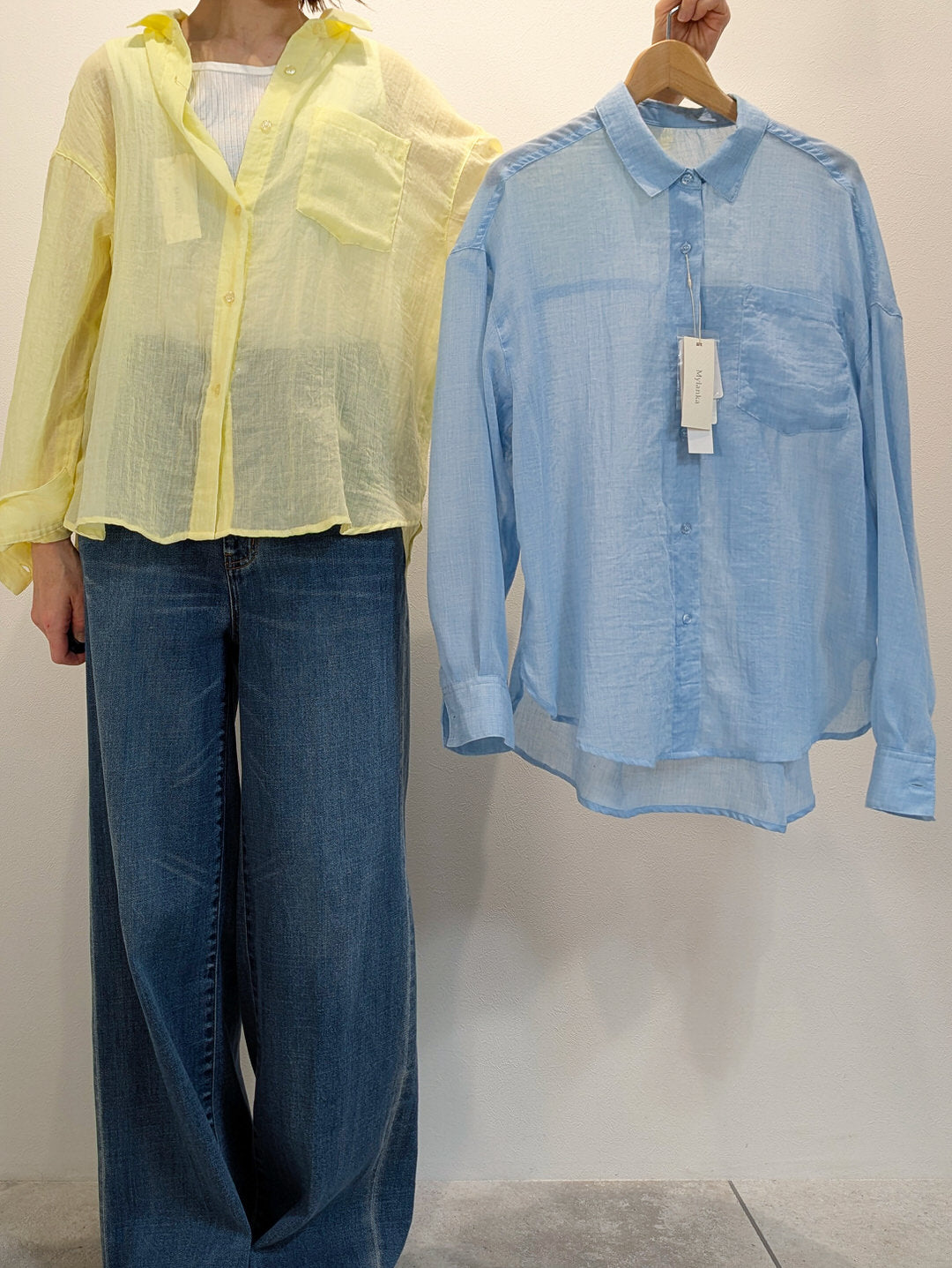 クールブラウス